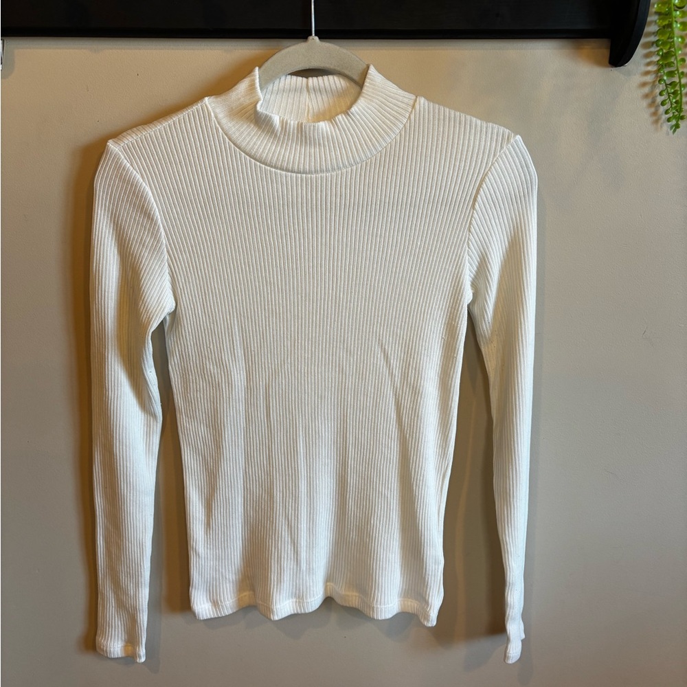 Uniqlo White Ribbed Long Sleeve Top
